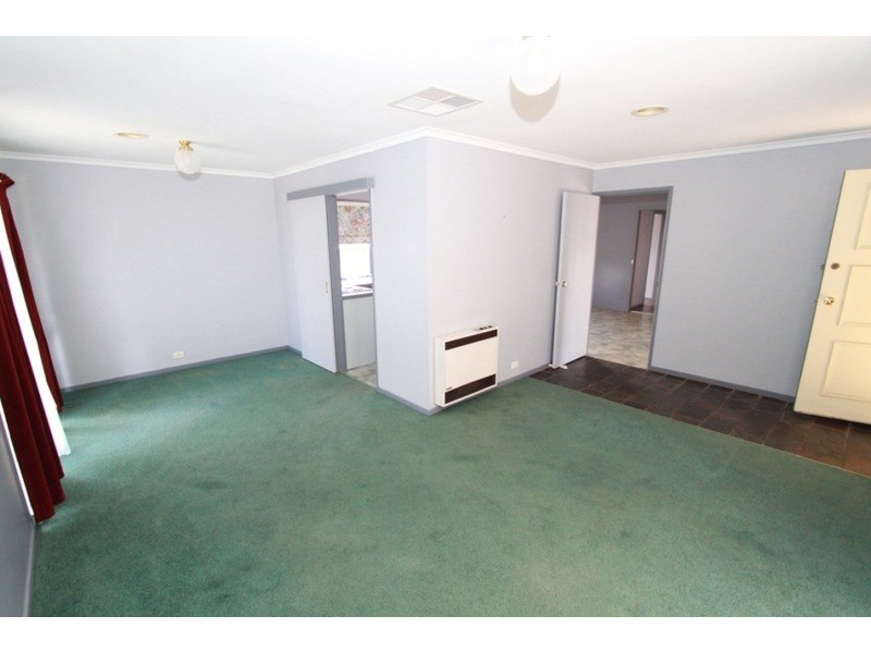 52 Walsingham Crescent, Kurunjang VIC 3337