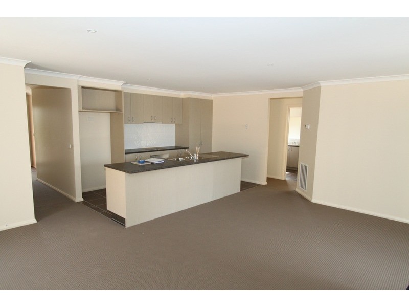 29 Longtree Drive, Melton West VIC 3337