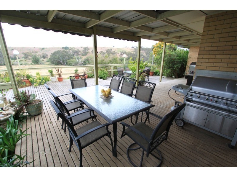 76 Bulldog  Lane, Long Forest VIC 3340