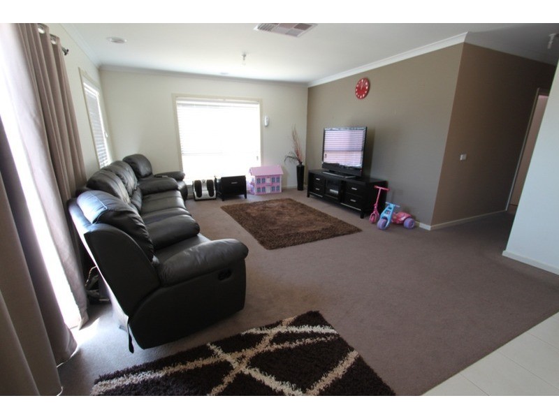 3/18 Marlo Drive, Melton West VIC 3337