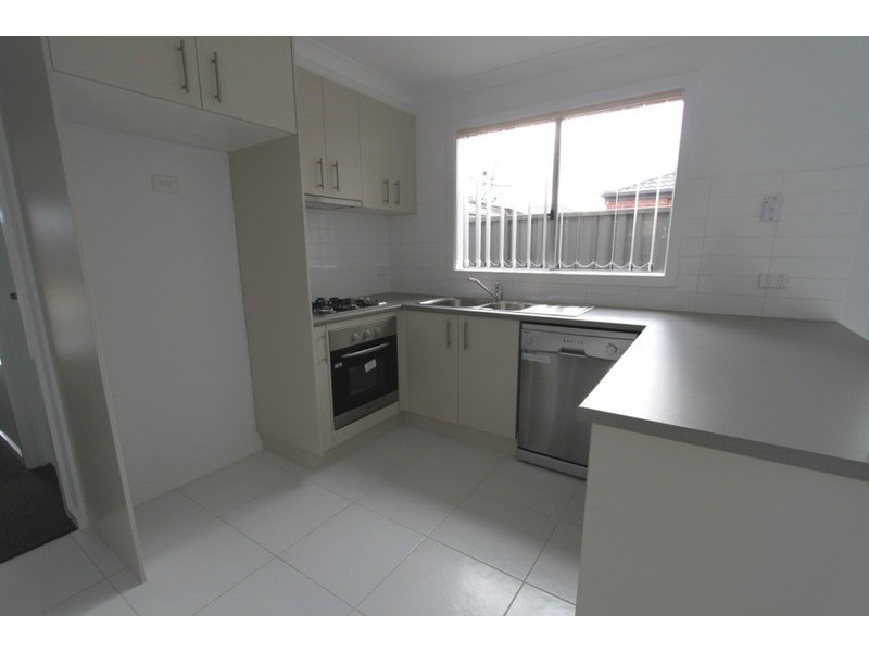 5 Poplar Close, Melton VIC 3337