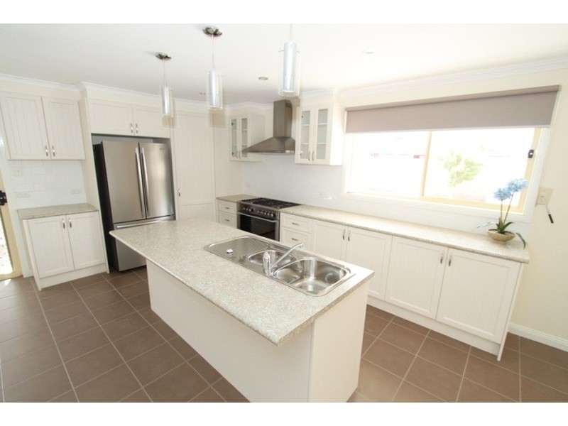 79 Childs  Street, Melton South VIC 3338