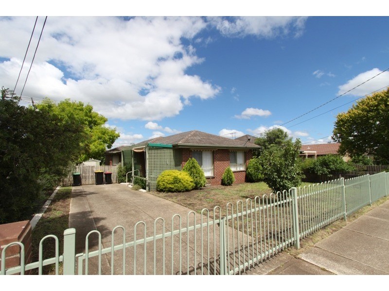 8 Mason Court, Melton VIC 3337