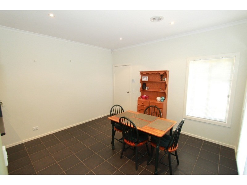 5/51-55 Tullidge  Street, Melton VIC 3337