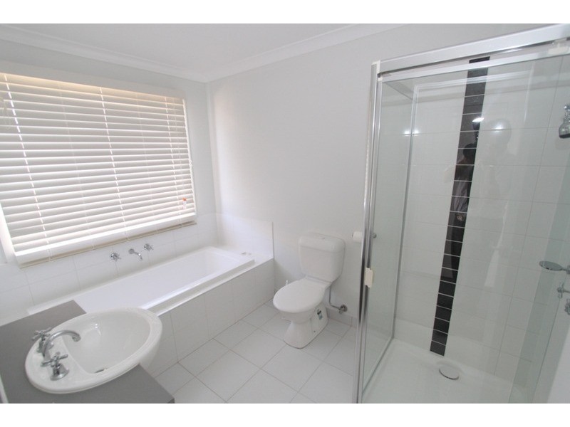 6 Magpie Street, Brookfield VIC 3338