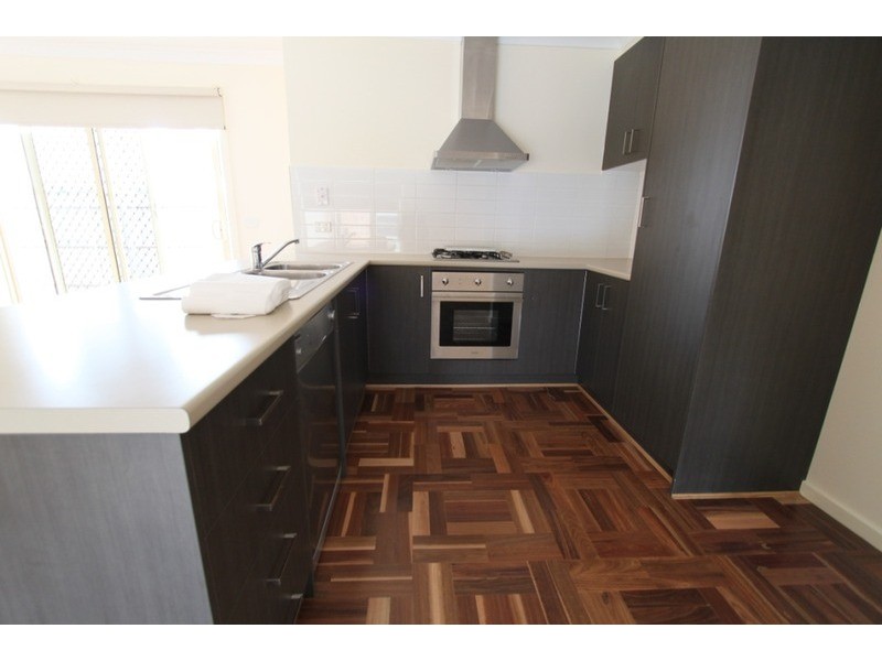 2/32 Black Knight Way, Kurunjang VIC 3337