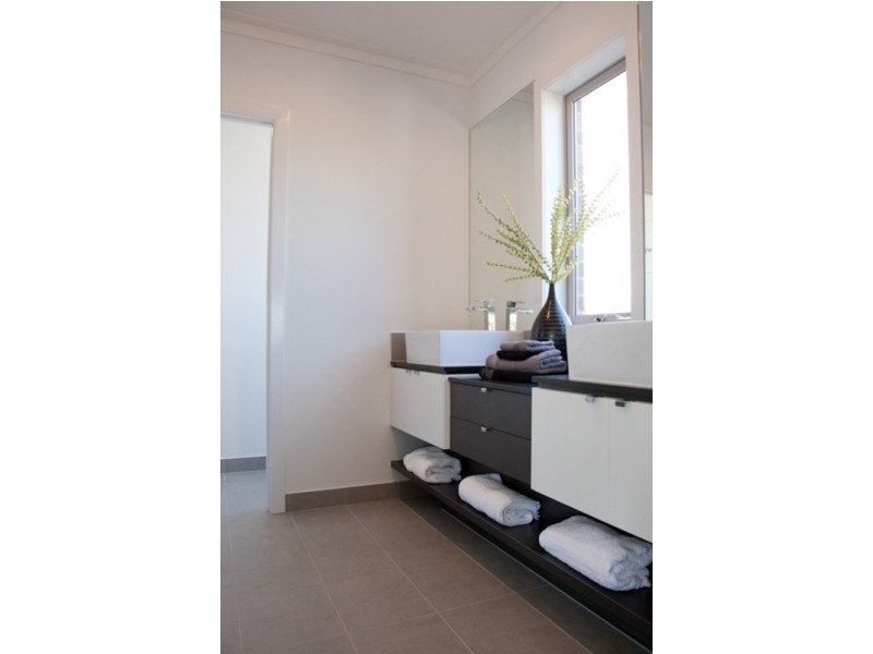 Lot  1046 Castletown Boulevard, Melton South VIC 3338