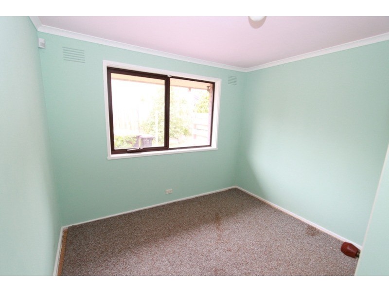 6 Dingley Place, Melton West VIC 3337