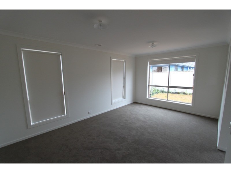 13 Mallow Street, Brookfield VIC 3338