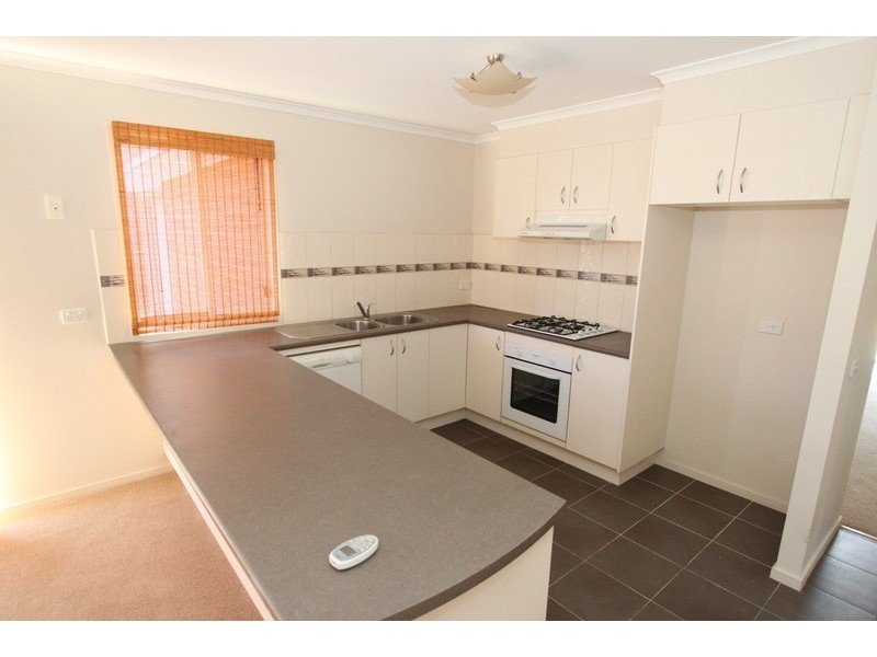 33 Black Knight Way, Kurunjang VIC 3337