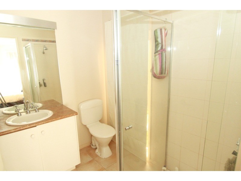 29 Southdean Avenue, Melton West VIC 3337