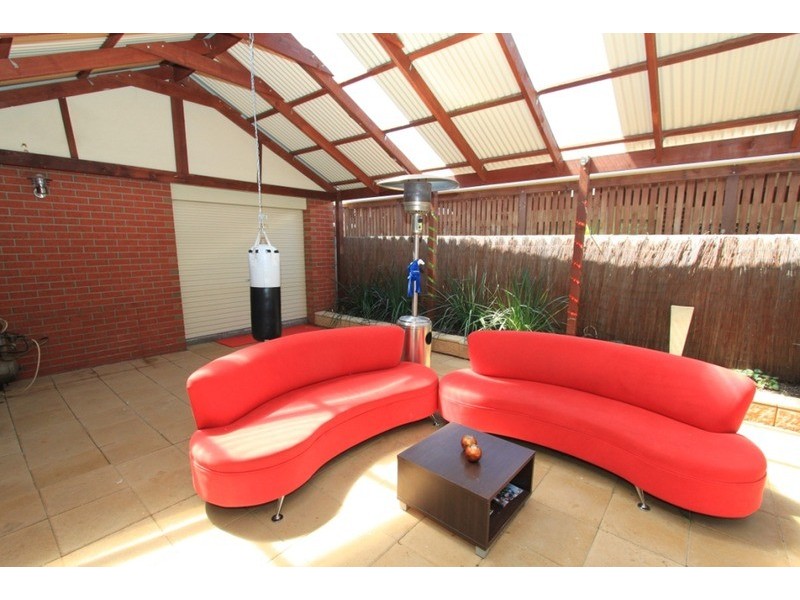 29 Southdean Avenue, Melton West VIC 3337