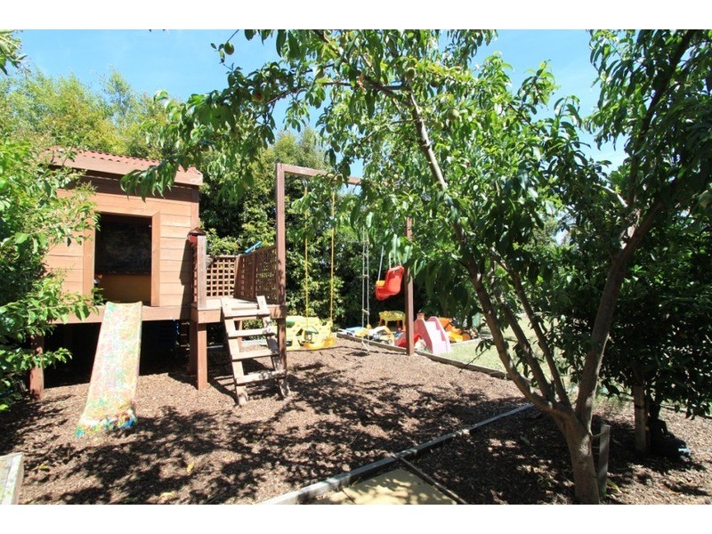 29 Southdean Avenue, Melton West VIC 3337