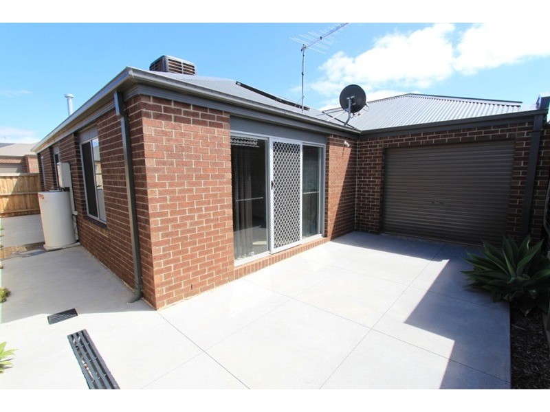 91 Longtree Drive, Melton West VIC 3337
