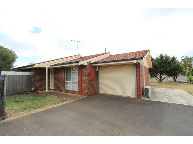 26/35 Wickham Street, Melton South VIC 3338