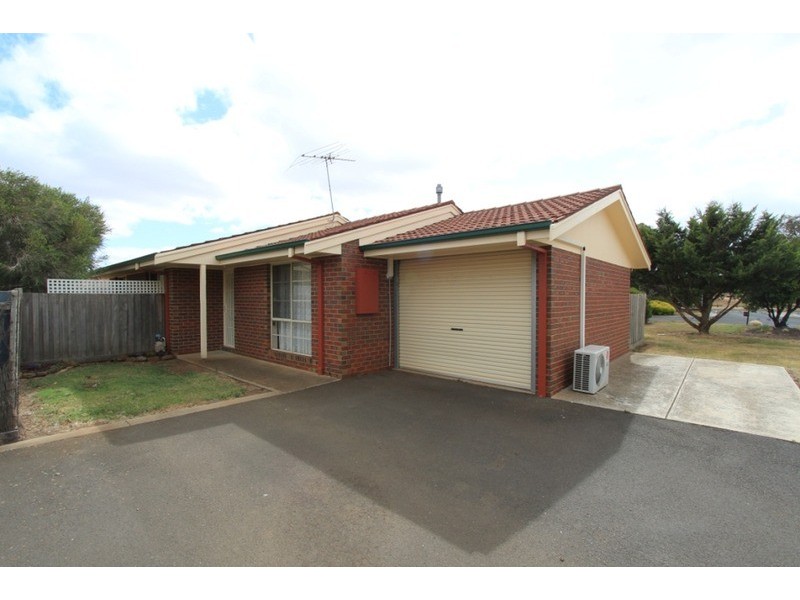 26/35 Wickham Street, Melton South VIC 3338