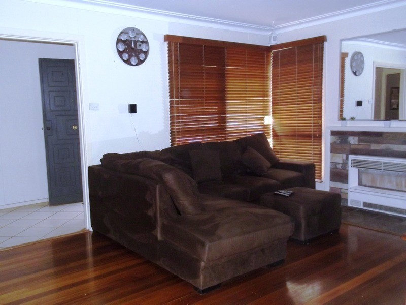 5 Falcon Drive, Melton VIC 3337