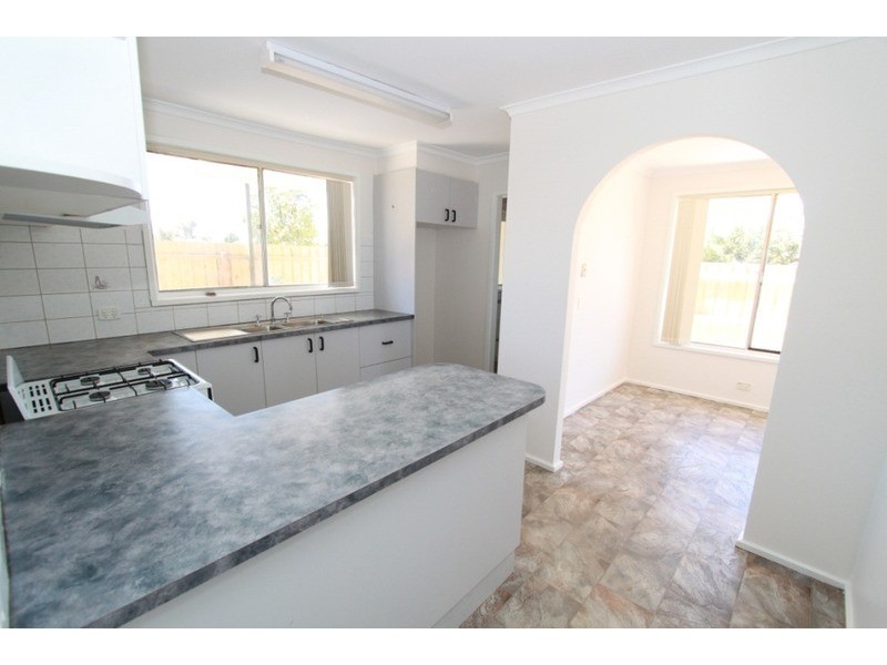 23 Mitchell Road, Melton South VIC 3338