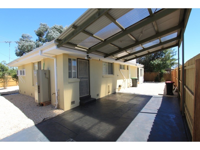 23 Mitchell Road, Melton South VIC 3338