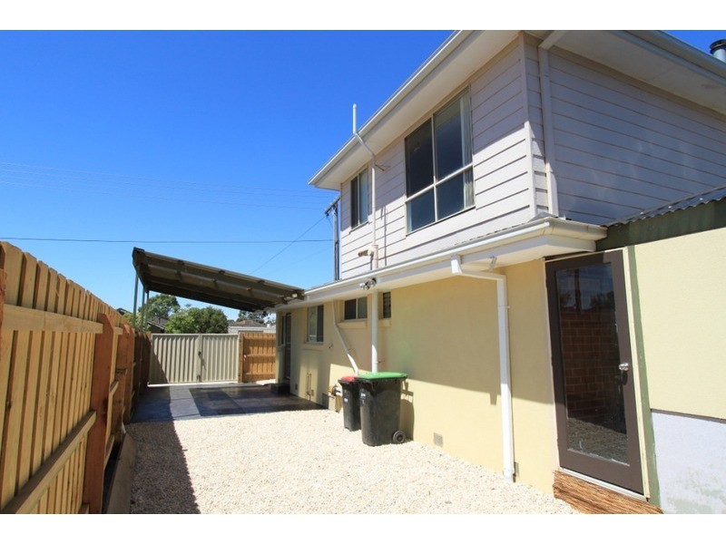 23 Mitchell Road, Melton South VIC 3338