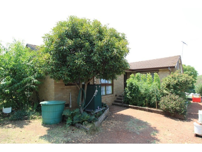 4 Mason  Court, Melton VIC 3337