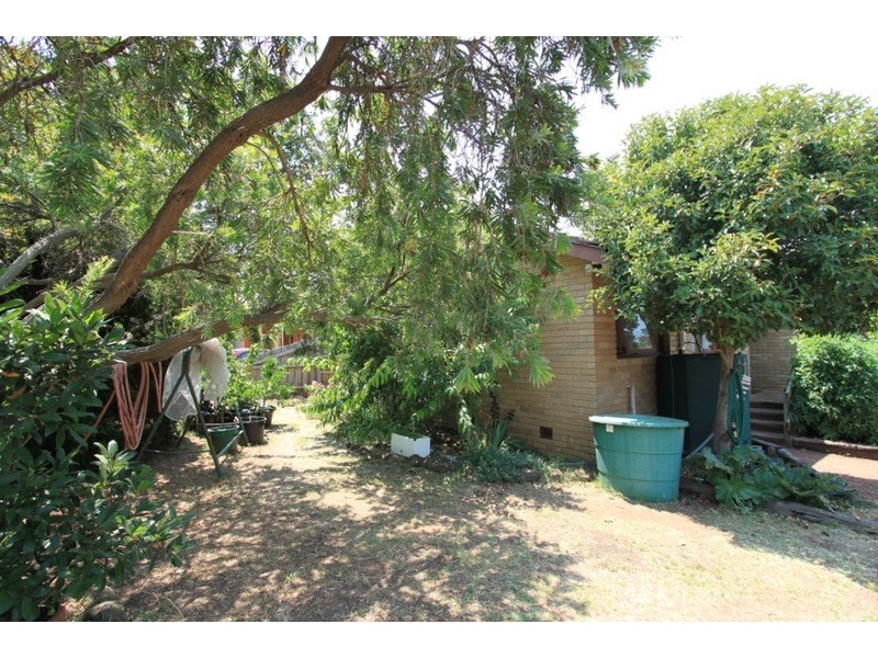 4 Mason  Court, Melton VIC 3337