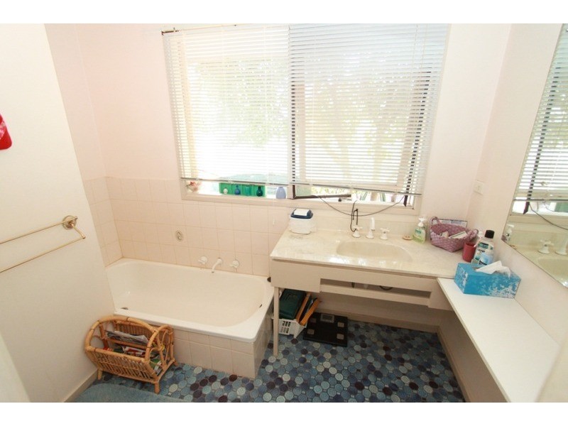 4 Mason  Court, Melton VIC 3337