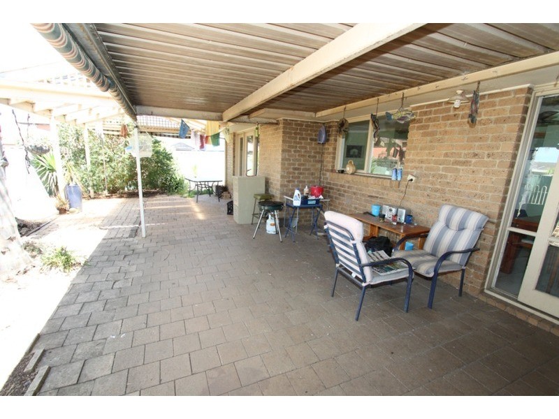 5 Charmaine  Place, Melton West VIC 3337