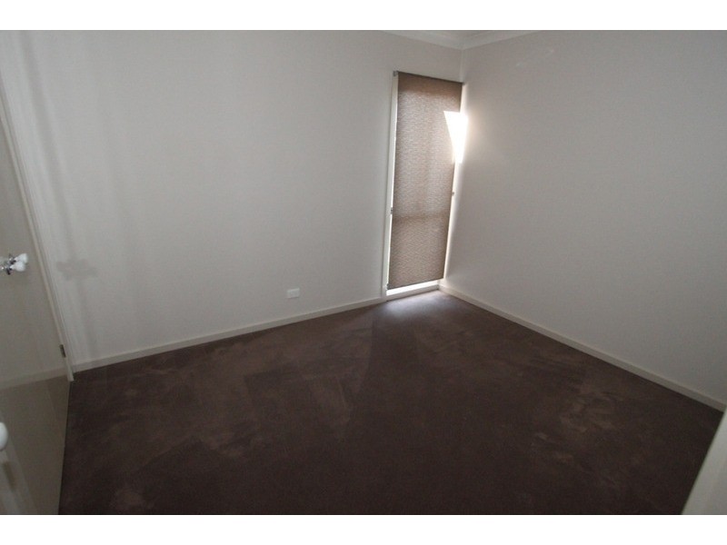 6/21-29 Lakewood  Boulevard, Melton VIC 3337