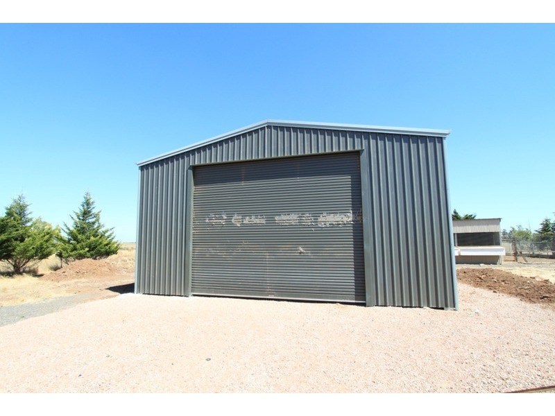 35 Finchs  Road, Melton VIC 3337