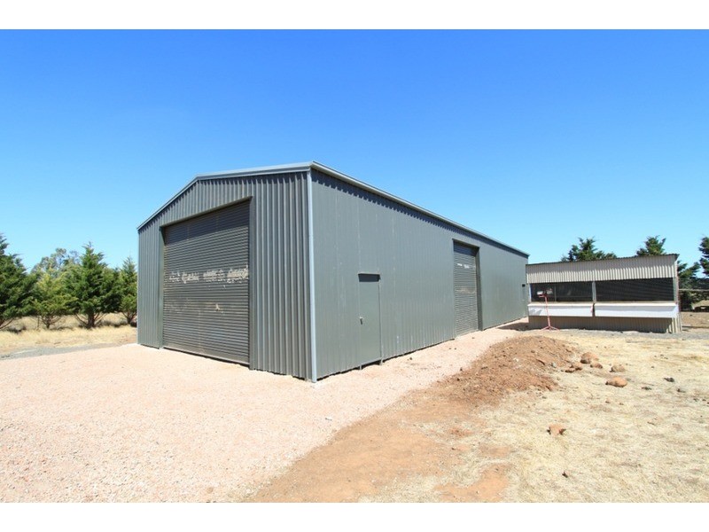 35 Finchs  Road, Melton VIC 3337