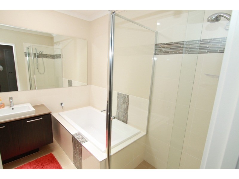 30 Viscosa Road, Brookfield VIC 3338