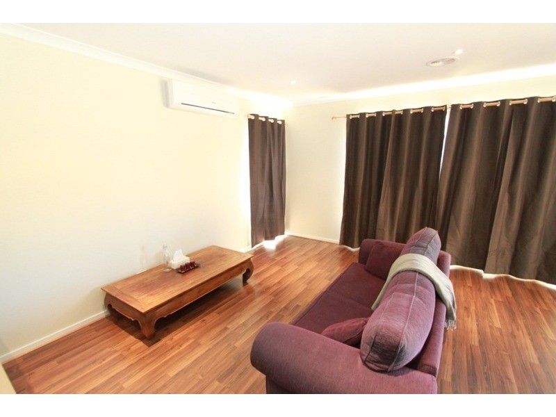 30 Viscosa Road, Brookfield VIC 3338