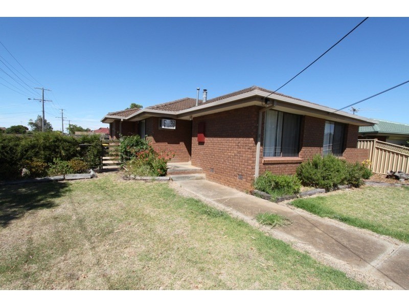 35 Morshead Street, Melton South VIC 3338