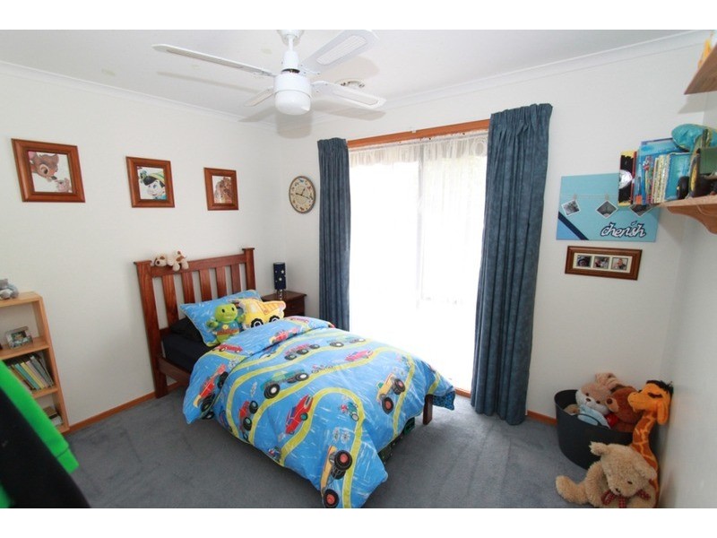 2 Bree  Court, Kurunjang VIC 3337