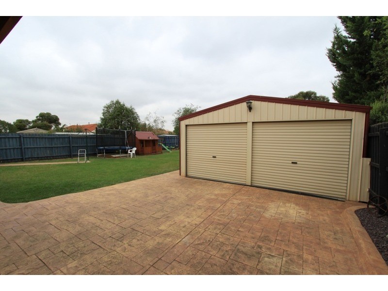 2 Bree  Court, Kurunjang VIC 3337