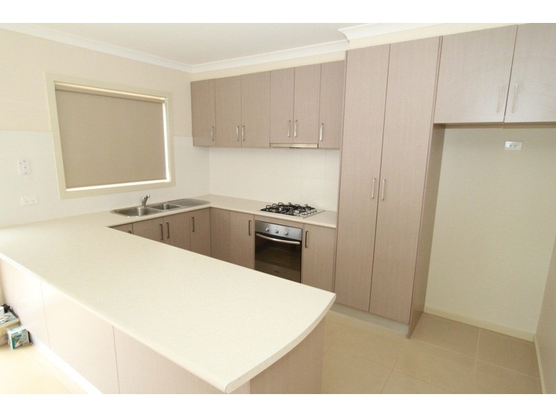 81 Dalray Crescent, Kurunjang VIC 3337