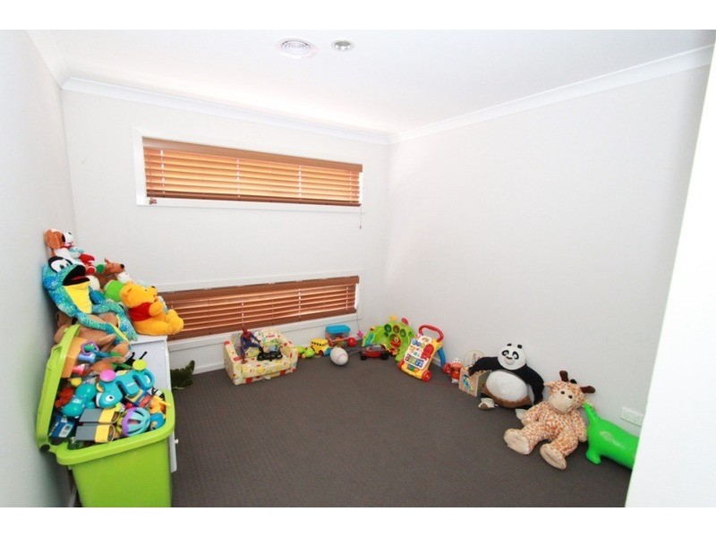 7 Birch Lane, Melton West VIC 3337