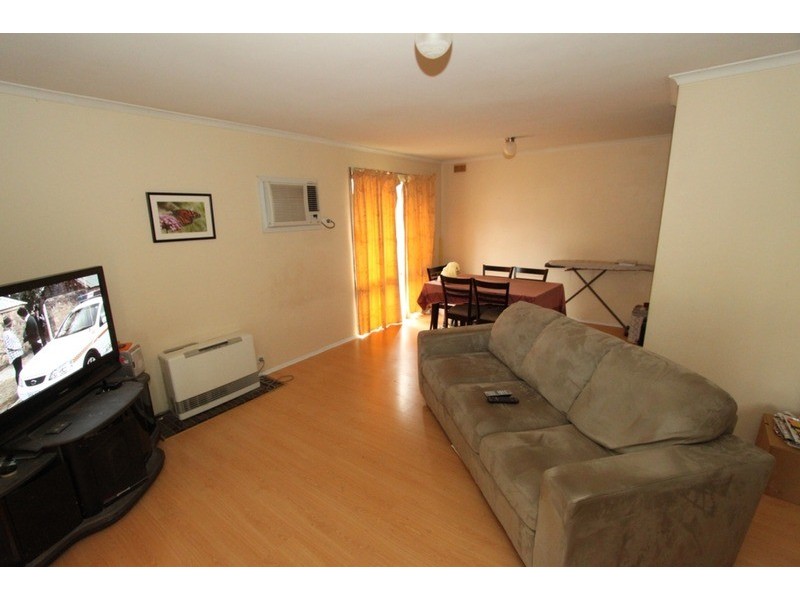 7 Hume Avenue, Melton South VIC 3338