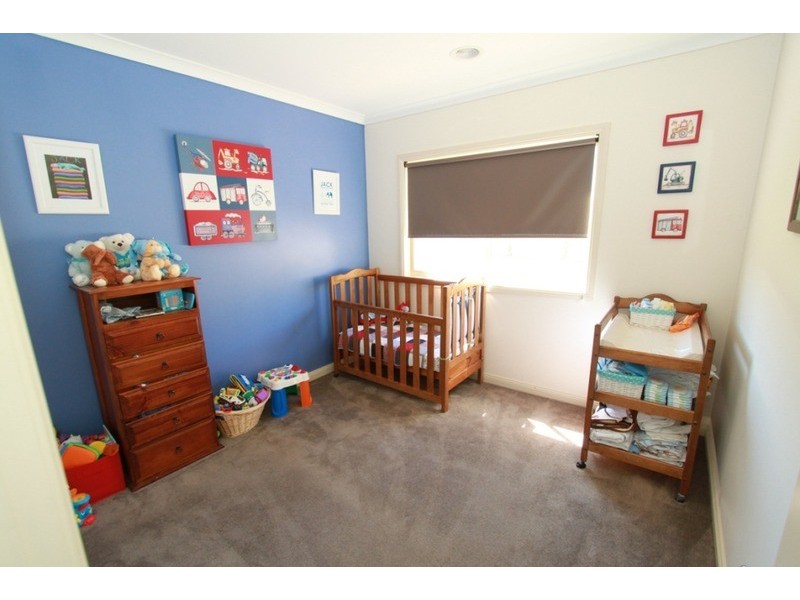 81 Featherhead Way, Melton West VIC 3337