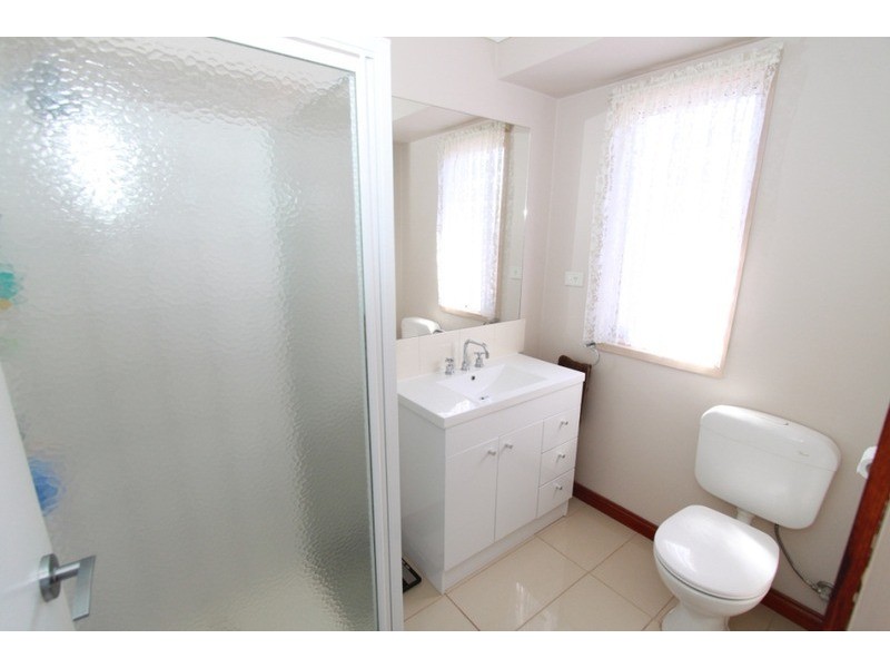 12 Garfield Close, Melton South VIC 3338