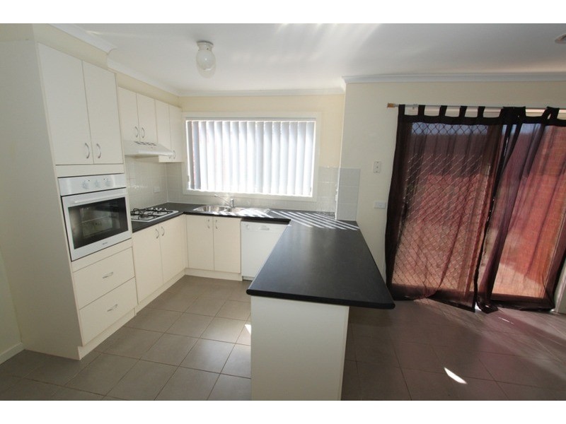 21 Woodland  Rise, Melton West VIC 3337