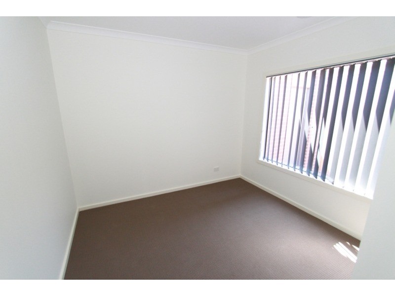 38 Cooloongup Crescent, Melton West VIC 3337