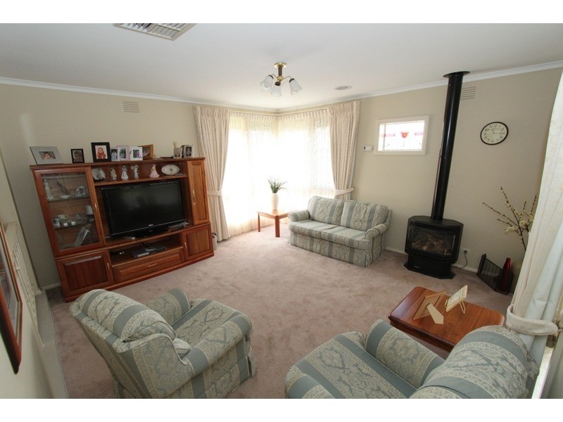 1 Brixton Place, Melton VIC 3337
