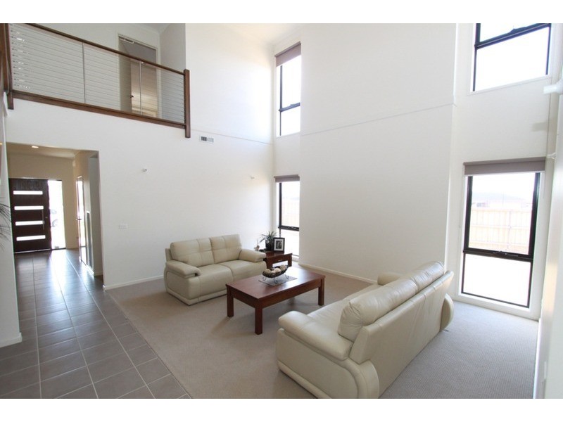 2 Gautam  Grove, Melton West VIC 3337