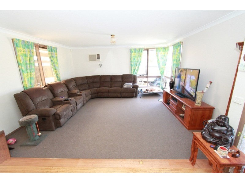 34 Norma Street, Melton VIC 3337