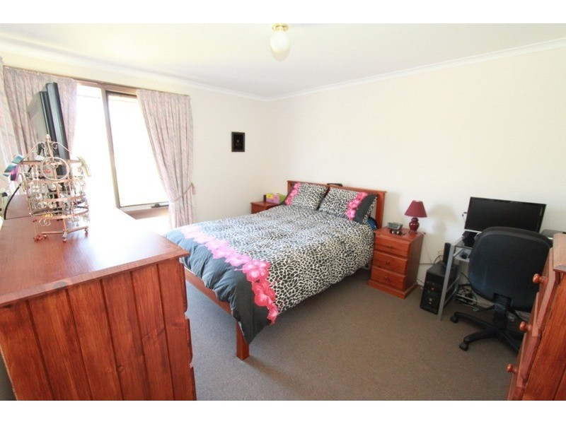 34 Norma Street, Melton VIC 3337