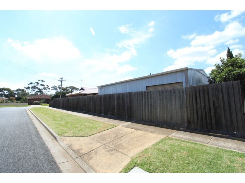 1 Norma Street, Melton VIC 3337