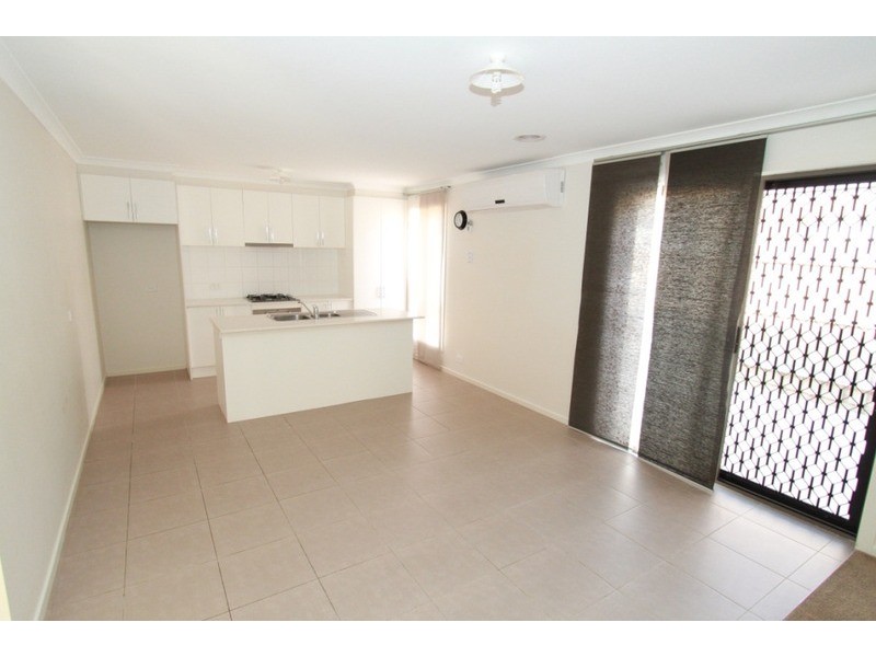 10 Split Rock Drive, Brookfield VIC 3338