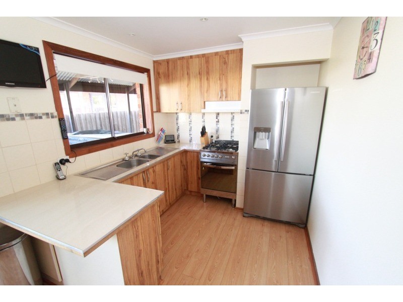 9 Oxley Court, Melton South VIC 3338